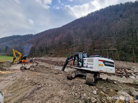 Potok v Črni (1)